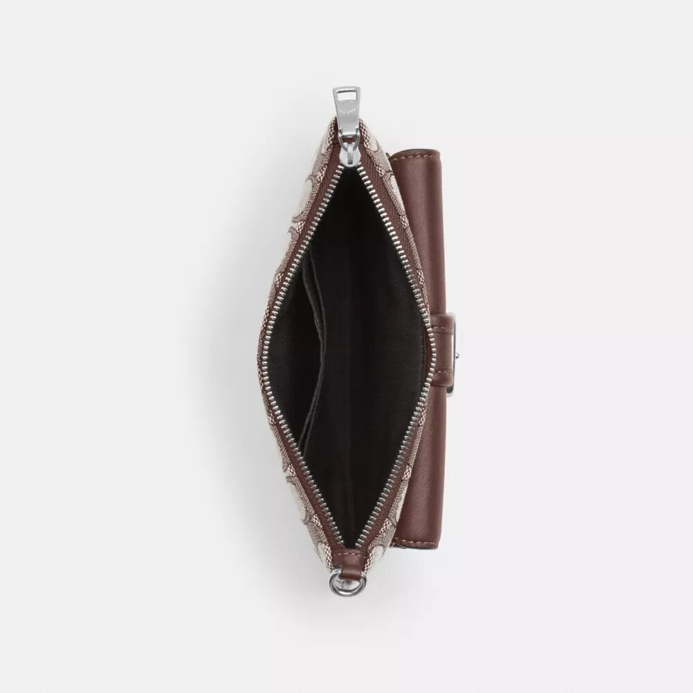 Ashton Wristlet in Signature Jacquard