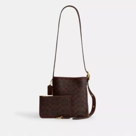 Bleecker Bucket Bag 21 in Signature Canvas