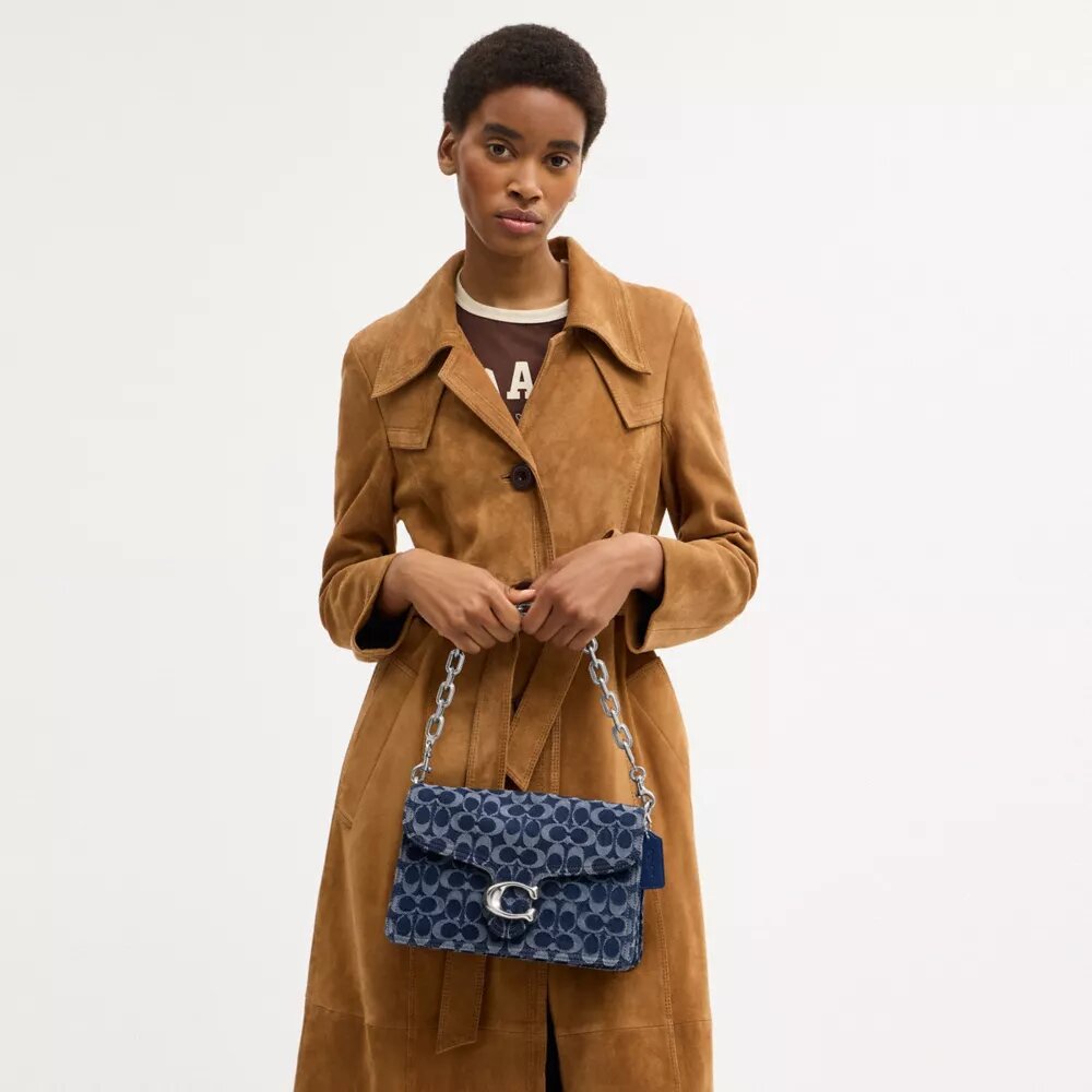 Chain Tabby Shoulder Bag in Signature Denim