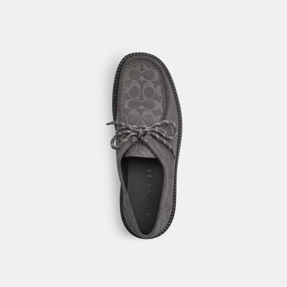 Chukka Boot in Signature Suede