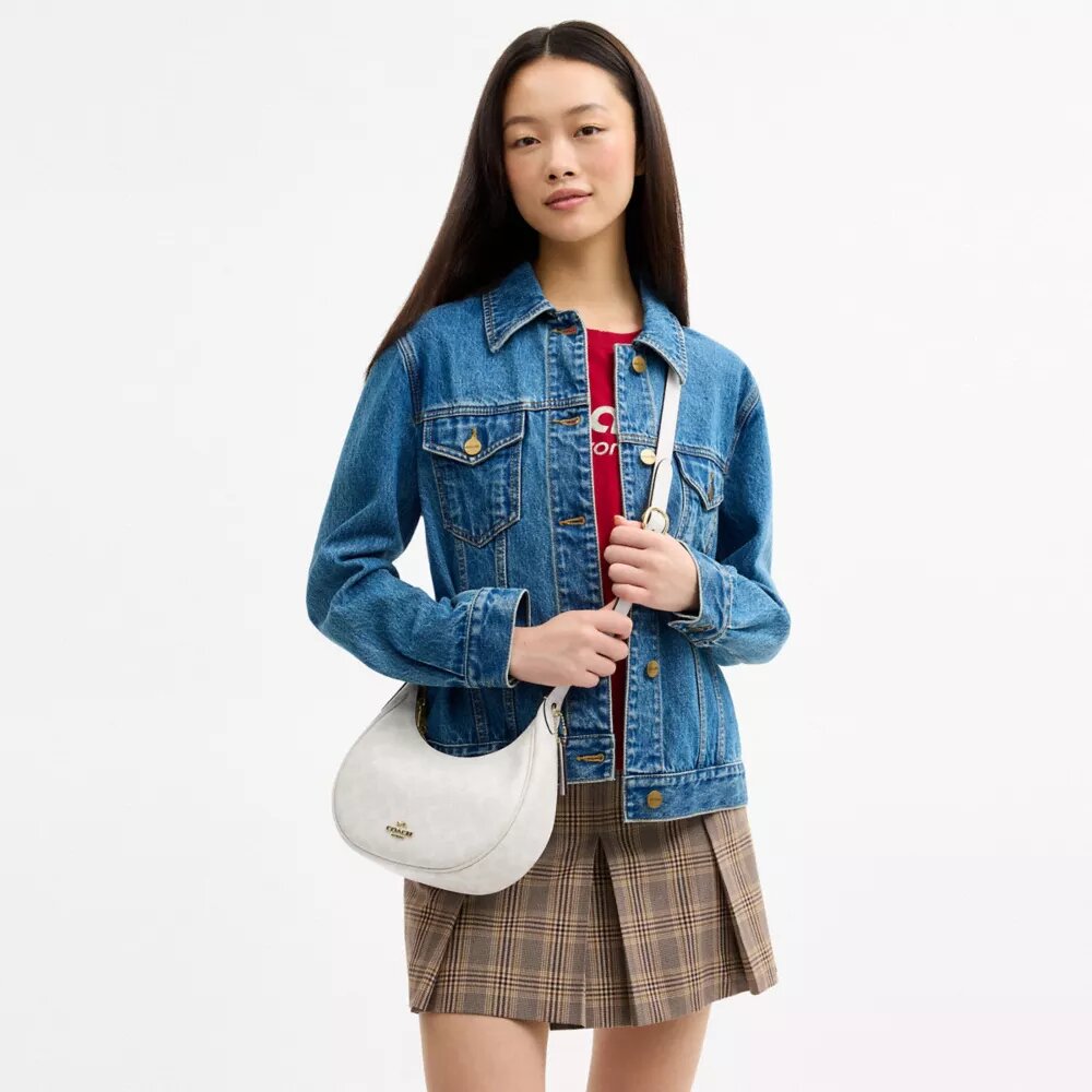 Emily Shoulder Bag in Signature Canvas