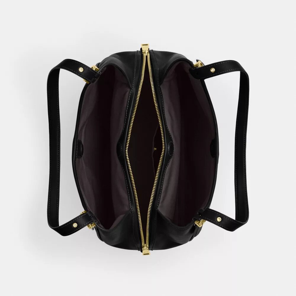 Erin Shoulder Bag in Signature Canvas