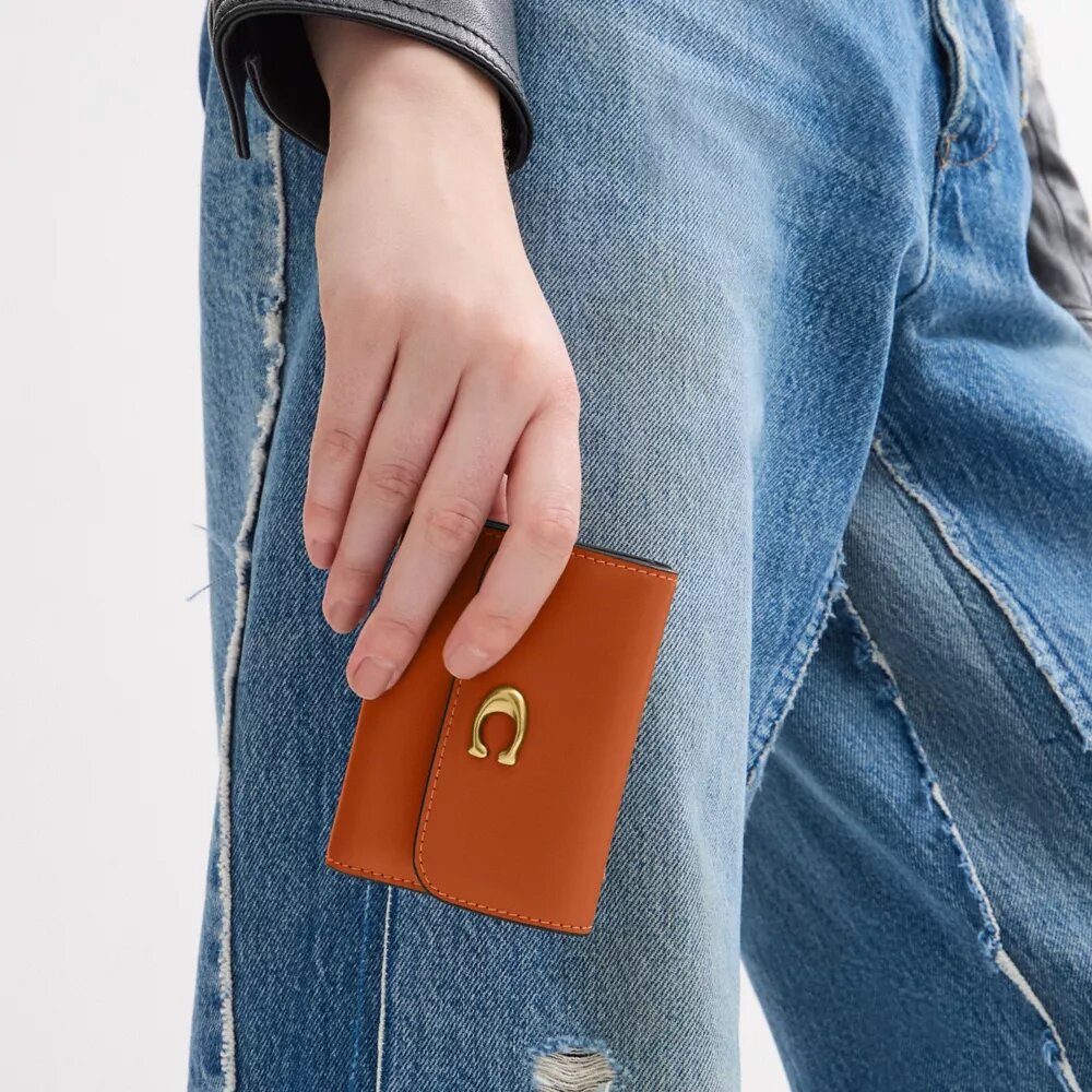 Essential Card Holder Wallet