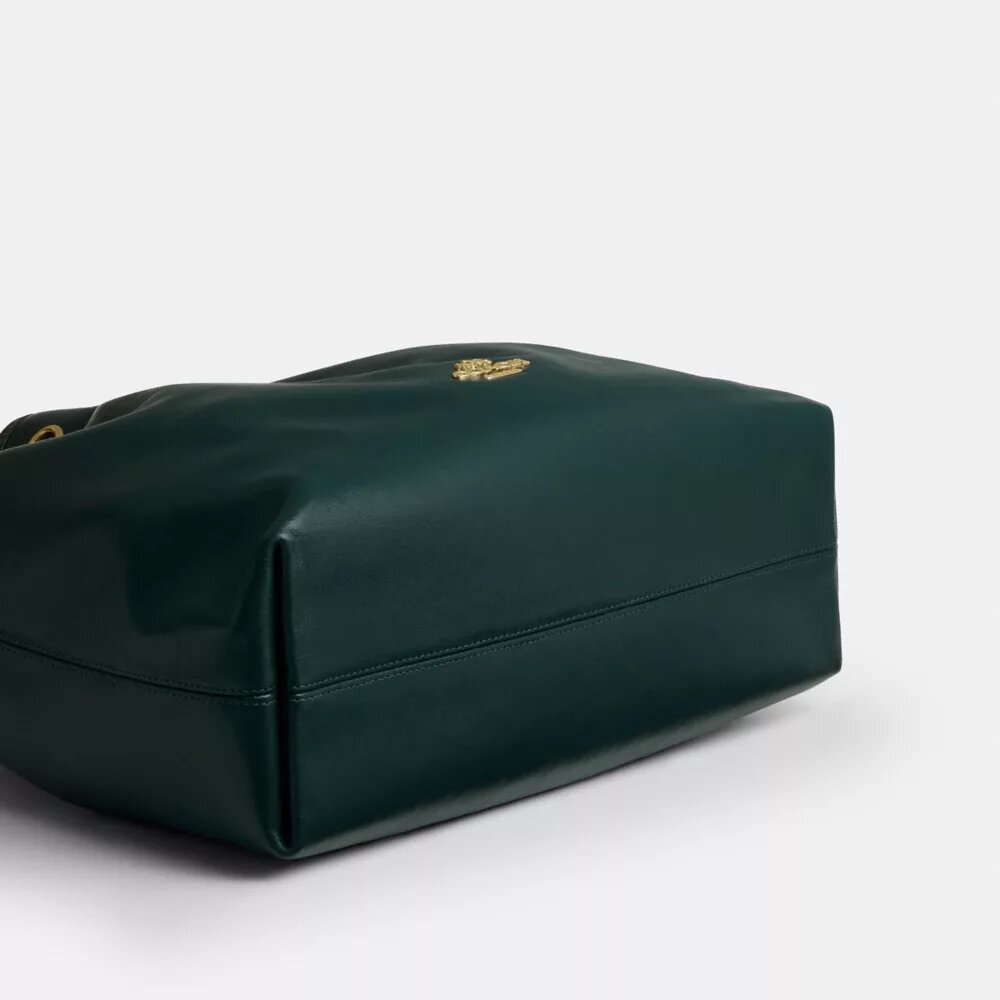 Evelyn Shoulder Bag