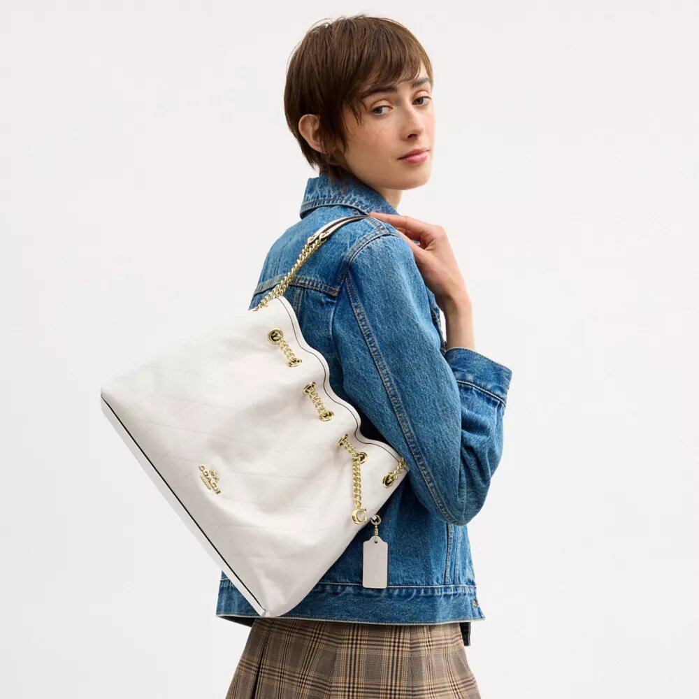 Evelyn Shoulder Bag with Quilting and Charm