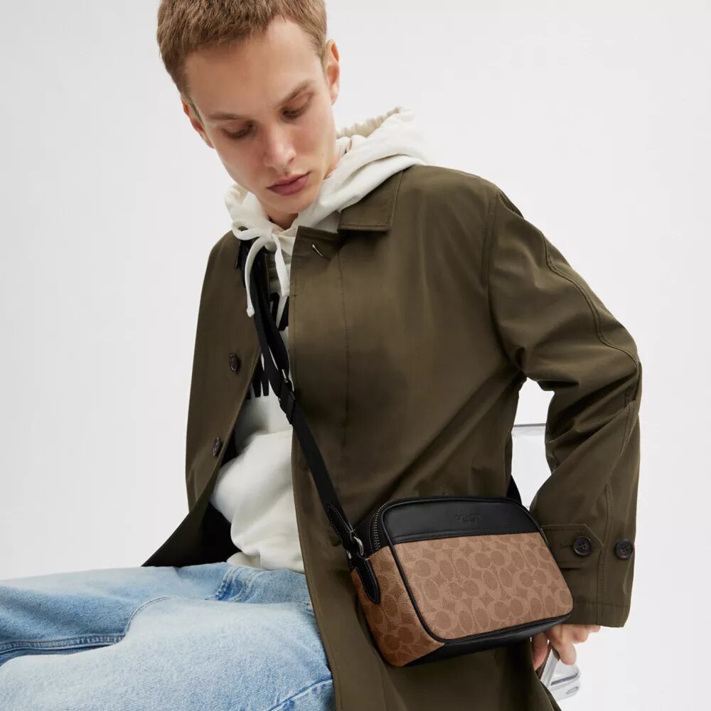 Graham Crossbody Bag in Signature Canvas