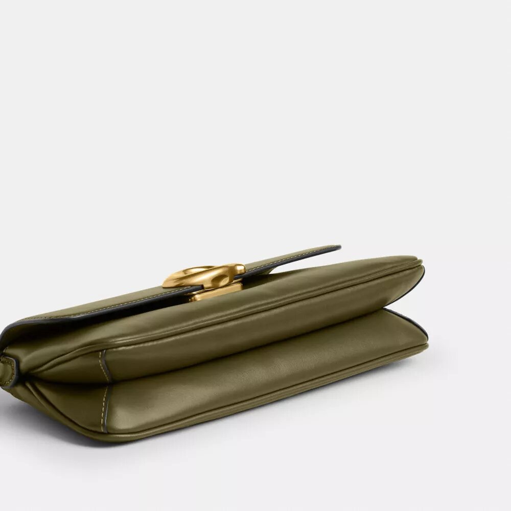 Jet Shoulder Bag