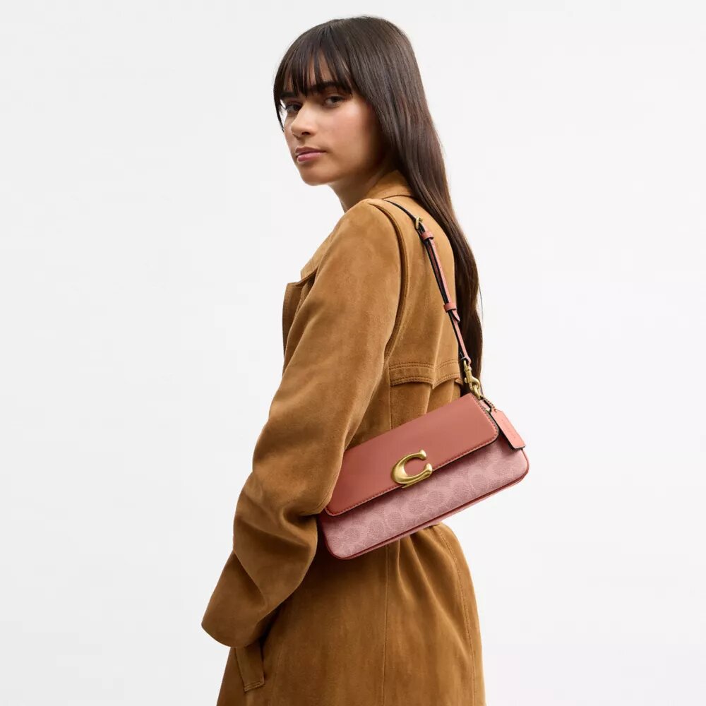 Jet Shoulder Bag in Signature Canvas