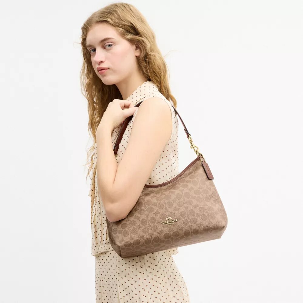 Laurel Shoulder Bag in Signature Canvas