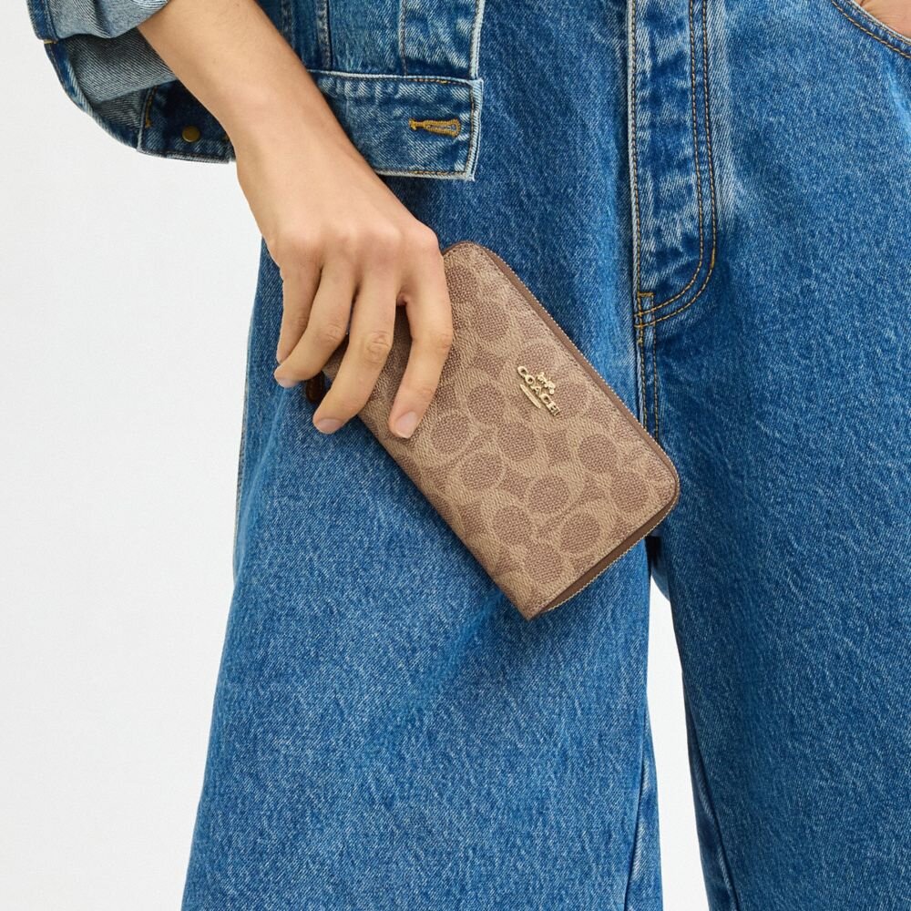Medium Id Zip Wallet in Signature Canvas