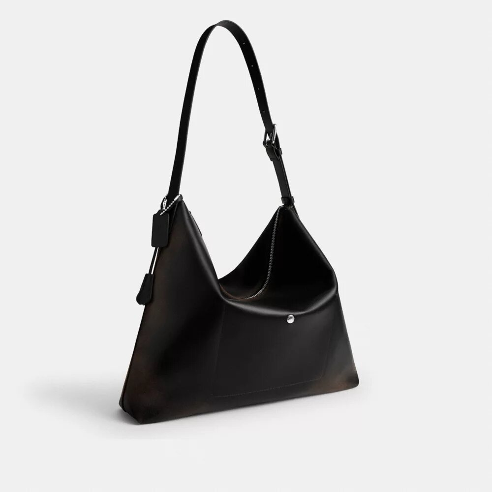 Mott Messenger Bag in Loved Leather