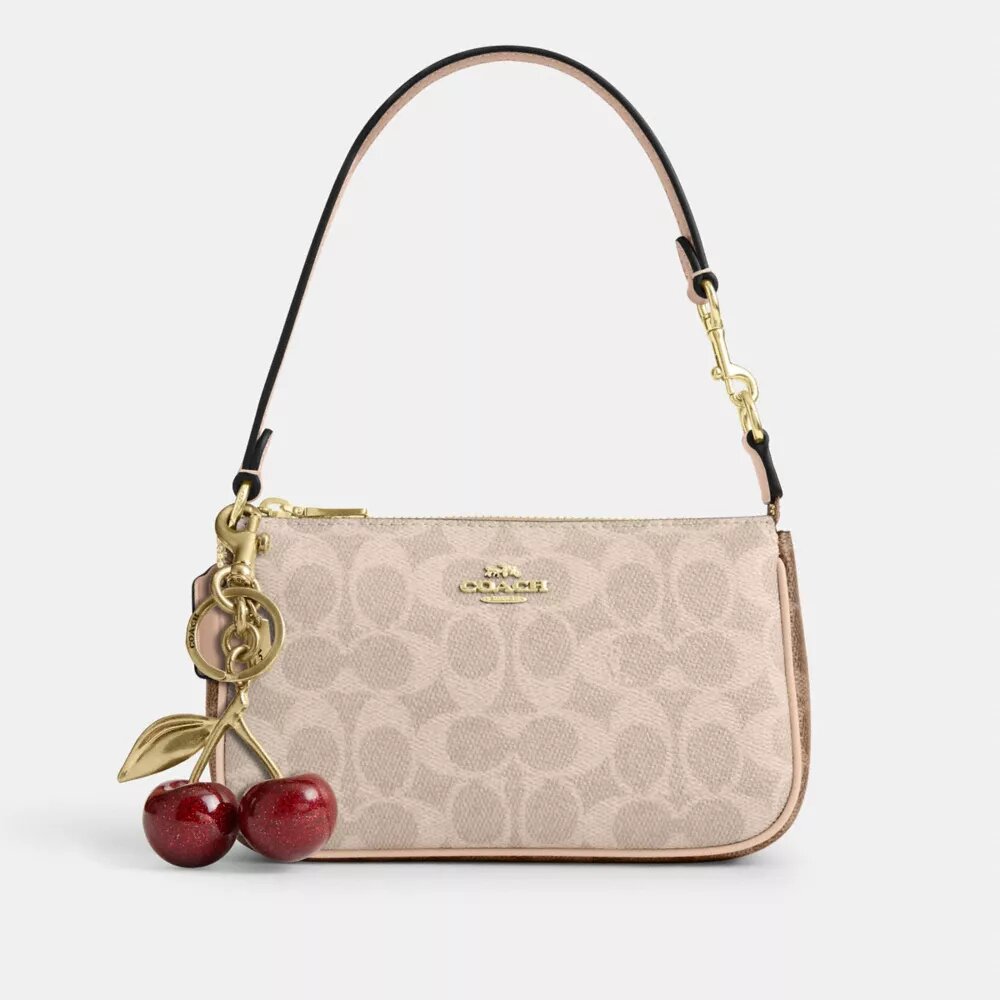 Nolita 19 in Blocked Signature Canvas