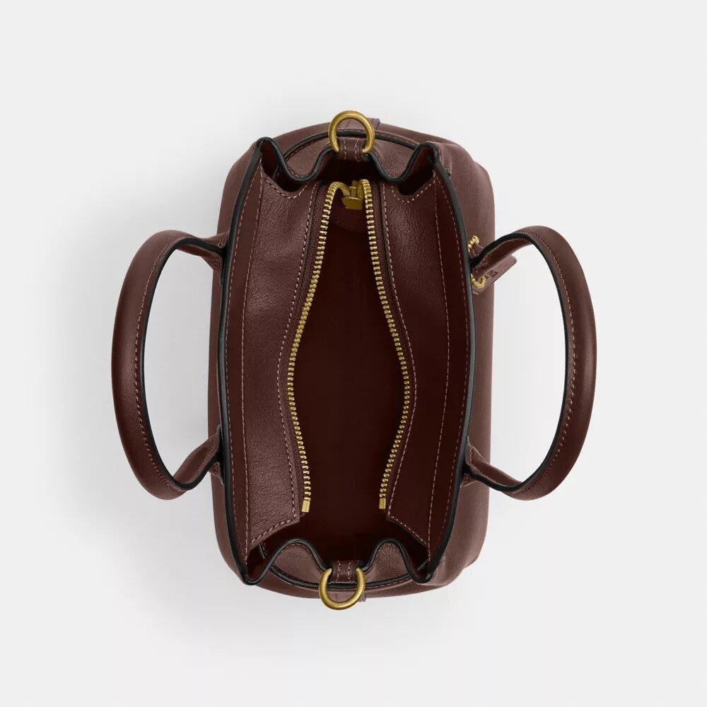 Soft Empire Carryall Bag 21