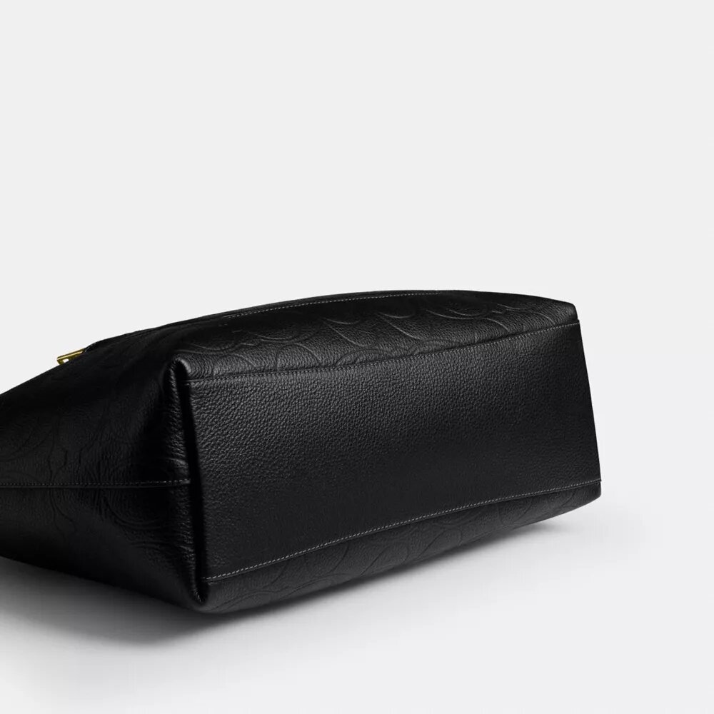 Station Tote Bag in Signature Leather
