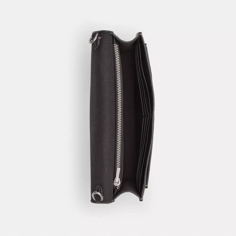Tabby Chain Clutch