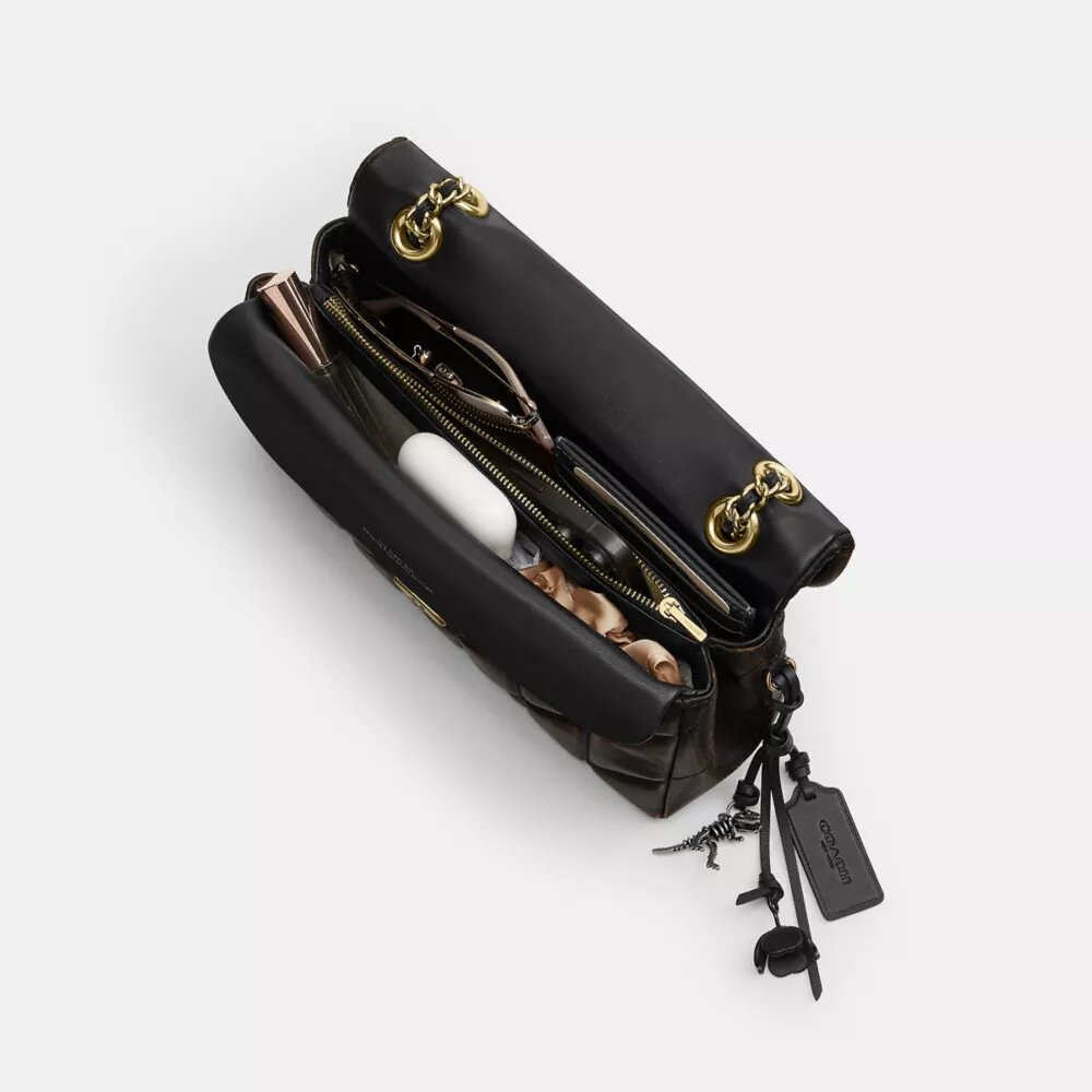 Tabby Shoulder Bag 26 in Loved Leather with Quilting