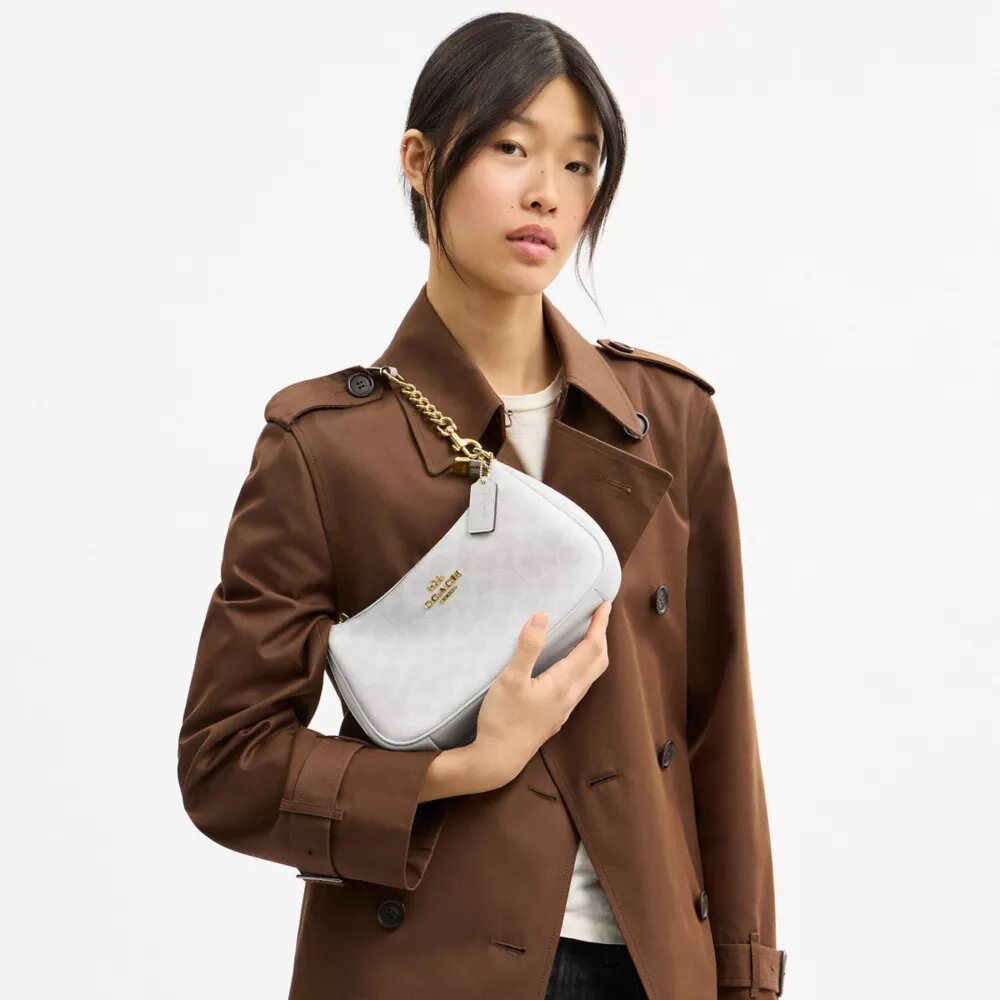 Teri Shoulder Bag in Signature Canvas