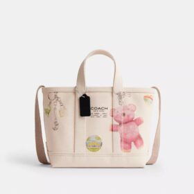 Utility Tote 27 with Sketch Print