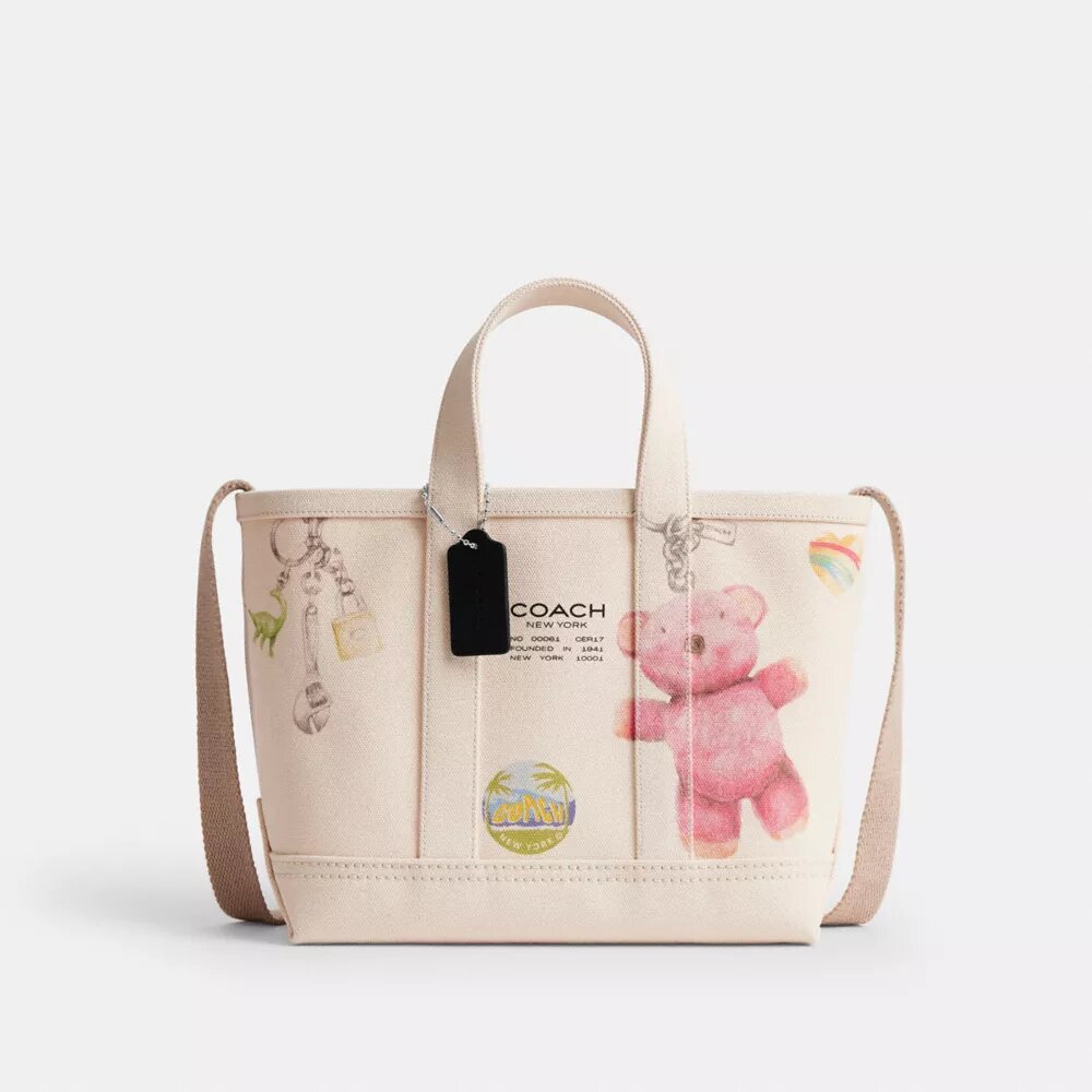 Utility Tote 27 with Sketch Print
